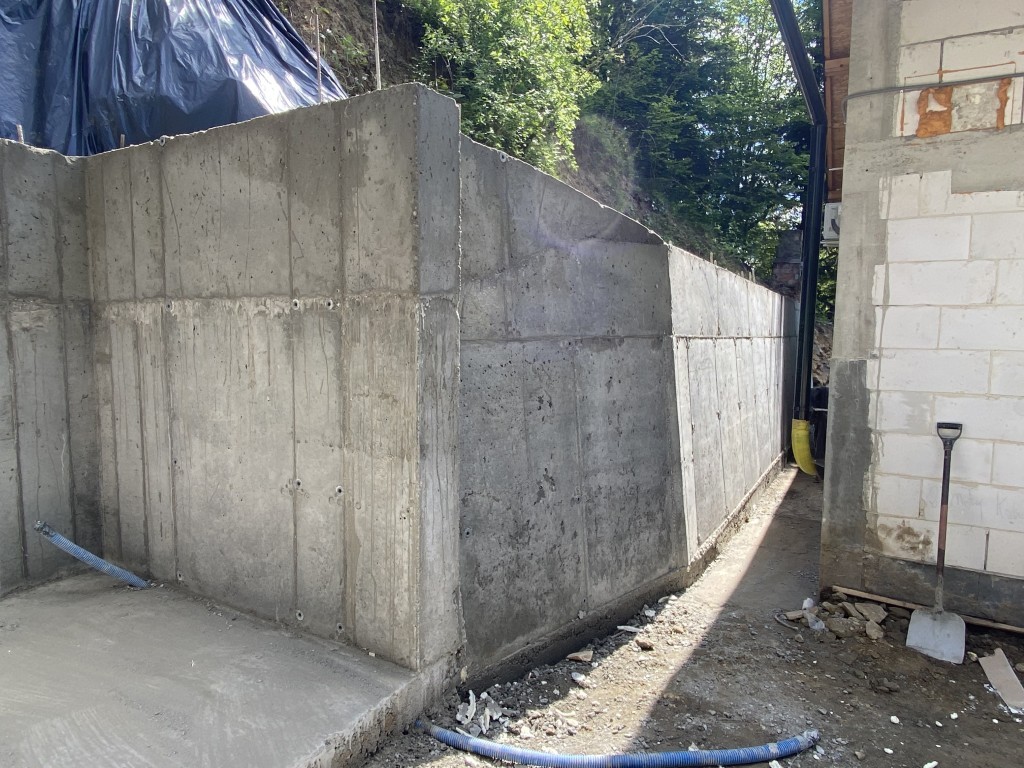 mur oporowy - zabezpieczenie skarpy