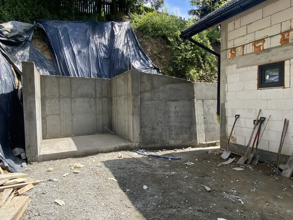 mur oporowy okolice Nowego Sącza