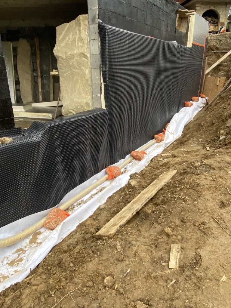 mur oporowy membrana kubełkowa